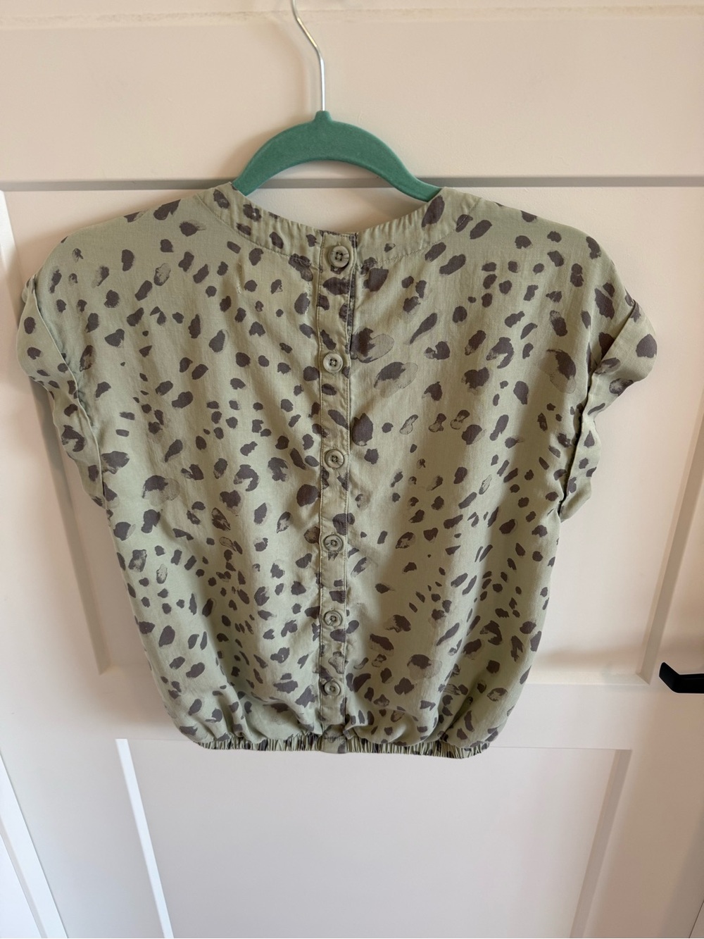 Cloth & Stone x Anthropologie Leopard Print Bubble Hem Top S Green Tencel - Picture 4 of 4